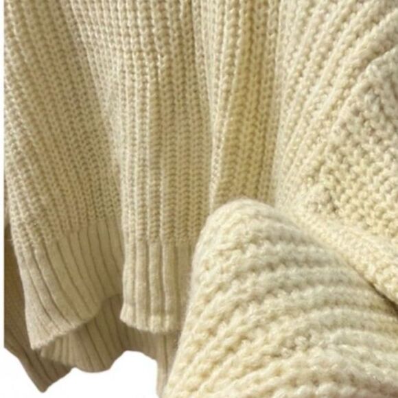 ON 34th, Cream Chunky Knit Sweater, Size Large (NWT) - Picture 3 of 5